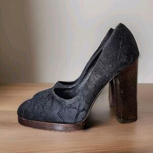 Gucci Black Lace Platform Heels Size 36 Italy Authentic RA Verified Designer